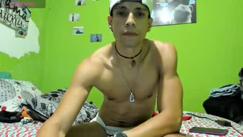 Snapshot of brunocuttie94 chatting on 06/07/26, 03:54 Join my fan club here 150 tokens a month online show from 06/07/26, 03:54