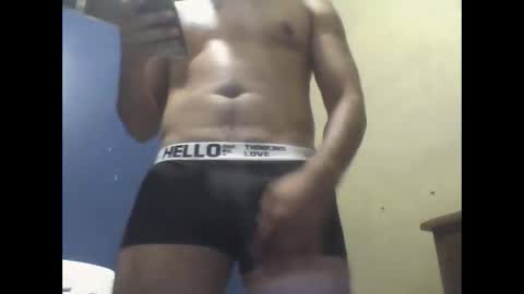 Snapshot of brunohot30 chatting on 10/13/25, 11:27 brunohot30 online show from 10/13/25, 11:27