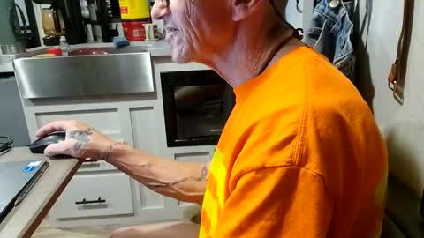 Steve... aka SkinnieDippin aka TimberTramp online show from 03/03/25, 07:10