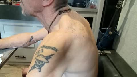 Steve... aka SkinnieDippin aka TimberTramp online show from 11/29/25, 09:07