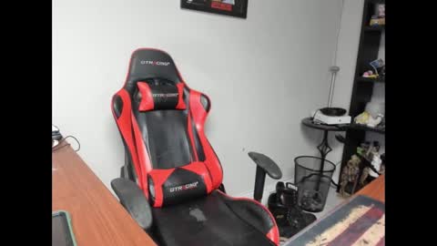 BRUTALMASTER1983 online show from 11/18/25, 06:56