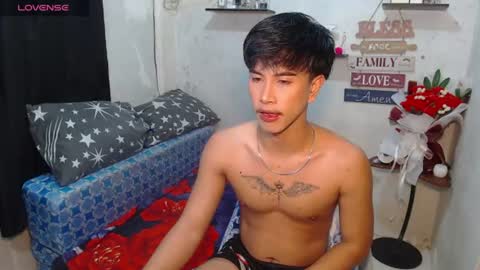 Snapshot of bryan_________ chatting on 08/07/26, 03:19 BRYAN JEMY online show from 08/07/26, 03:19