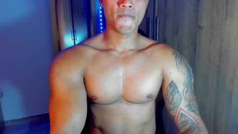 Snapshot of bryan_boy_ chatting on 01/14/25, 01:15 bryan online show from 01/14/25, 01:15