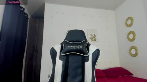 Snapshot of bryan_oficials chatting on 05/15/26, 02:07 bryan_oficials online show from 05/15/26, 02:07