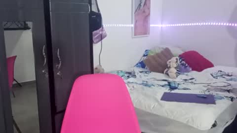 bryanny760719 online show from 02/18/26, 09:11