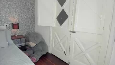Bryhanna  online show from 06/25/26, 05:12