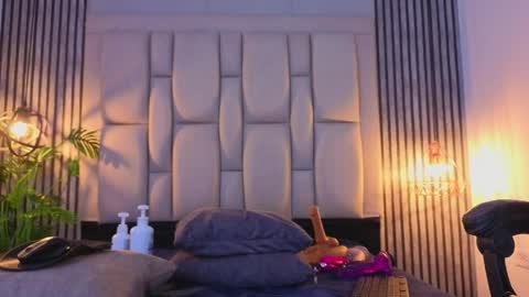 Snapshot of bryonycute chatting on 06/06/26, 11:59 BRYONY online show from 06/06/26, 11:59