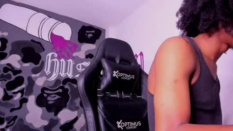 Snapshot of bryxon777 chatting on 06/12/26, 04:28 BRYSON online show from 06/12/26, 04:28
