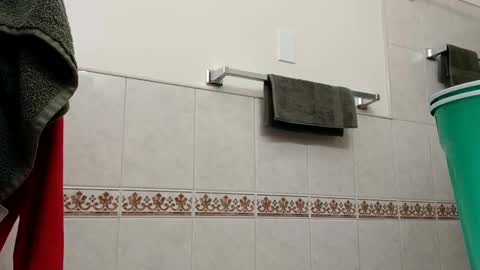 Snapshot of bssexperience chatting on 03/10/25, 12:51 HazelEyedStud1999 online show from 03/10/25, 12:51