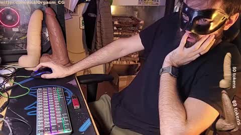 Snapshot of btarkhun chatting on 02/26/25, 11:09 Anal Orgasm online show from 02/26/25, 11:09