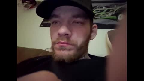 Snapshot of btown3095 chatting on 01/17/26, 06:40 btown3095 online show from 01/17/26, 06:40