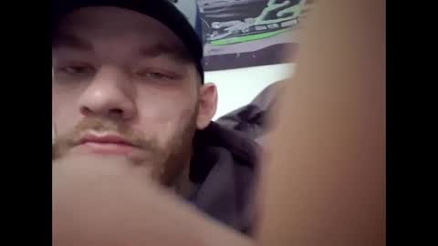 Snapshot of btown3095 chatting on 02/01/26, 04:27 btown3095 online show from 02/01/26, 04:27