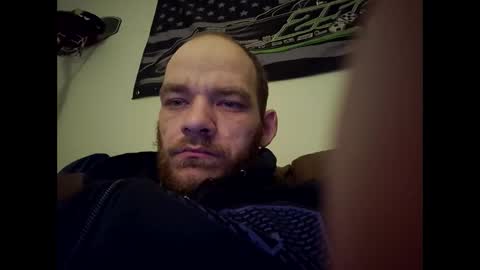 Snapshot of btown3095 chatting on 02/25/26, 04:00 btown3095 online show from 02/25/26, 04:00