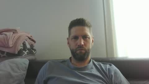 bubblebee1982 online show from 09/12/25, 01:22