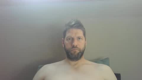 bubblebee1982 online show from 04/25/26, 08:06