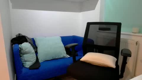 Bubblebum online show from 12/16/25, 02:55