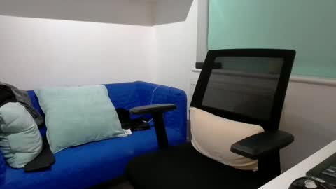 Bubblebum online show from 12/17/25, 04:24