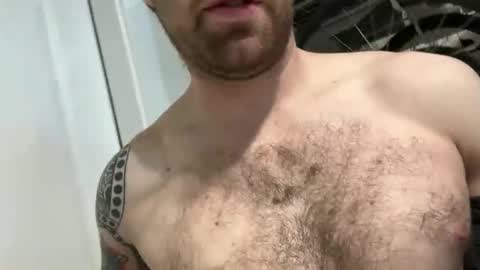 Snapshot of bubblebuttsean chatting on 05/17/26, 02:02 bubblebuttsean online show from 05/17/26, 02:02