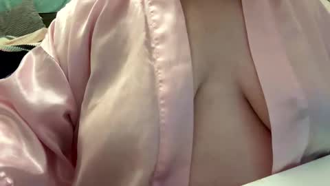 bubblegirl online show from 04/12/26, 06:57