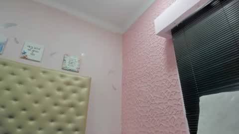 Snapshot of bubblex_ chatting on 06/14/26, 01:46 online show from 06/14/26, 01:46