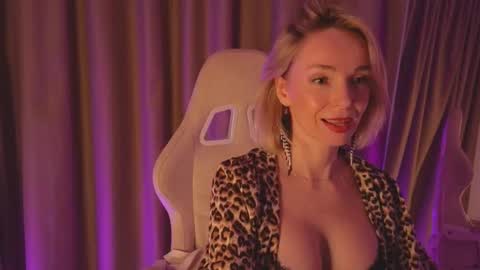 bubbling_crush online show from 02/25/25, 07:36