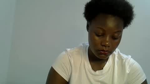 bubbly_ass30 online show from 03/08/26, 10:41