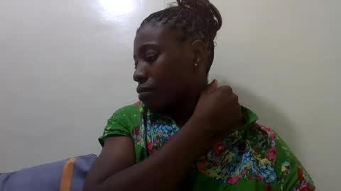 Snapshot of bubbly_jocyce chatting on 06/19/26, 10:02 talisha online show from 06/19/26, 10:02