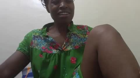 Snapshot of bubbly_jocyce chatting on 06/24/26, 11:31 talisha online show from 06/24/26, 11:31