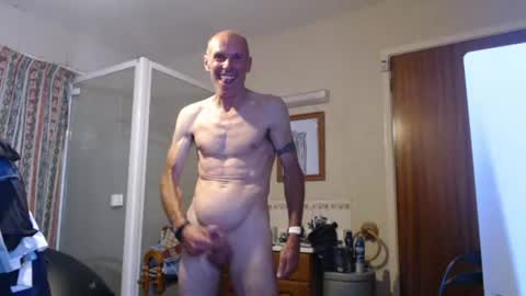 Snapshot of buck70 chatting on 07/04/26, 12:50 buck70 online show from 07/04/26, 12:50