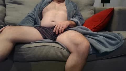 Snapshot of buck_camstar chatting on 10/01/25, 02:34 Buck online show from 10/01/25, 02:34