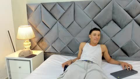 Buda y Cataleya online show from 11/17/25, 04:57