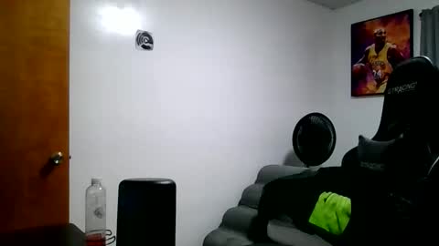 buffsexyman24 online show from 03/01/26, 12:12