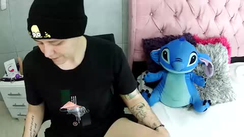 bug2025 online show from 12/17/25, 01:22