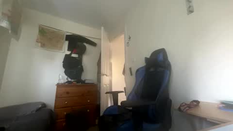 Snapshot of bulkyboners chatting on 01/31/25, 11:03 ejaculation for 250 online show from 01/31/25, 11:03