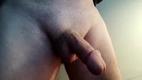 Snapshot of bulkyboners chatting on 10/16/25, 01:34 ejaculation for 250 online show from 10/16/25, 01:34