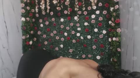 bull_cam online show from 11/07/25, 06:08