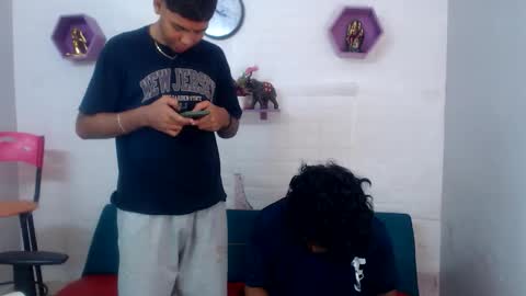 bull_cam online show from 11/09/25, 08:51