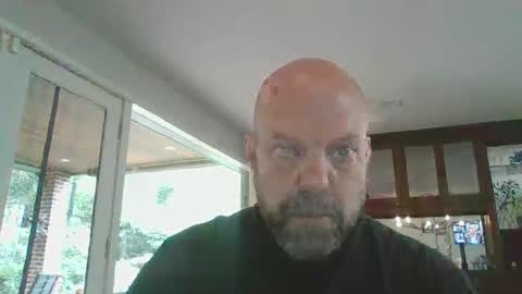 Snapshot of bulldog302w chatting on 09/21/25, 04:30 bulldog302w online show from 09/21/25, 04:30