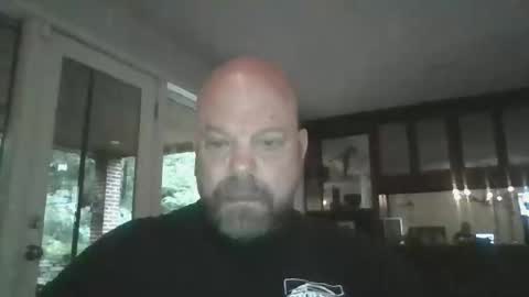 Snapshot of bulldog302w chatting on 09/24/25, 11:35 bulldog302w online show from 09/24/25, 11:35