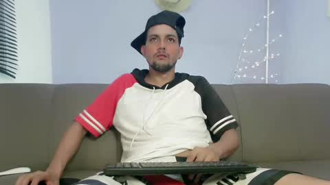 BULL online show from 10/12/25, 03:11