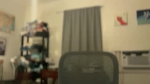 Snapshot of bumlover4567 chatting on 10/29/25, 02:14 bumlover4567 online show from 10/29/25, 02:14