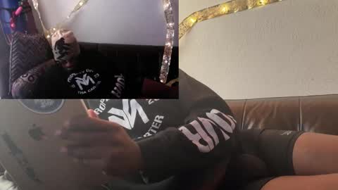 Bungalow Entertainment online show from 12/16/25, 05:40