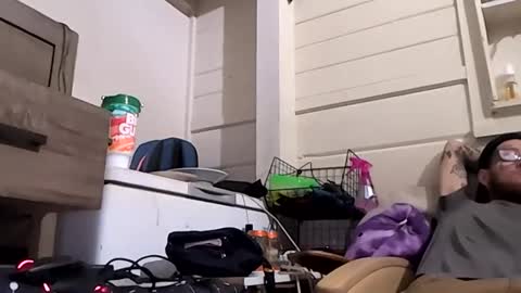 bunniandcryme online show from 12/22/25, 09:01