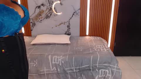 Rossi Hill online show from 02/04/26, 12:22