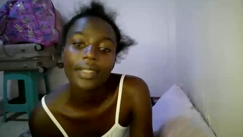 bunny_bliss1 online show from 05/31/26, 04:03