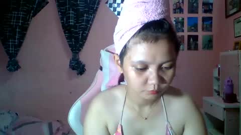 bunny_flower18 online show from 05/29/26, 09:40