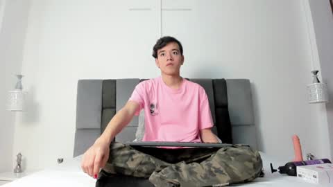 Snapshot of bunny_maxxi chatting on 12/02/24, 12:40 bunny online show from 12/02/24, 12:40