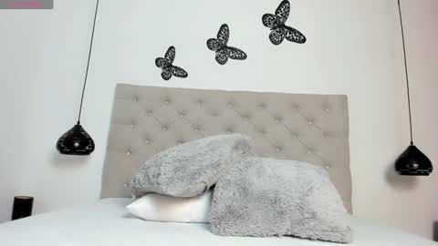 Snapshot of bunny_maxxi chatting on 12/06/24, 01:00 bunny online show from 12/06/24, 01:00