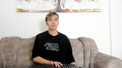 Snapshot of bunny_maxxi chatting on 02/18/25, 12:17 bunny online show from 02/18/25, 12:17