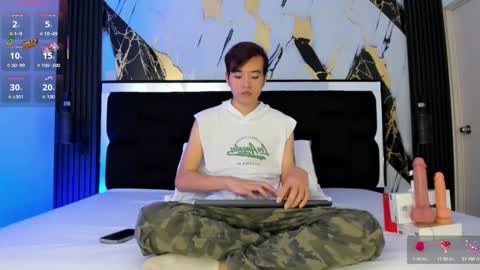 Snapshot of bunny_maxxi chatting on 09/19/25, 12:28 bunny online show from 09/19/25, 12:28
